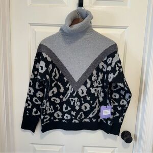 Michelle Nicole Chevron Gray Leopard print Wool Women's Turtleneck Sweater Sz S